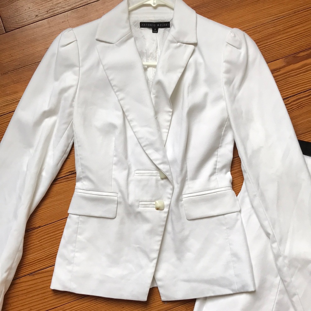 Antonio Melani Pant Suit - Picture 2 of 5